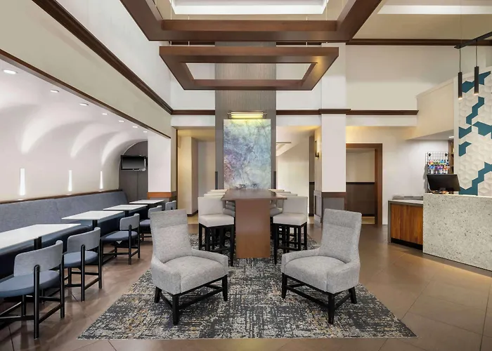Hotels with pool Hyatt Place Tampa Busch Gardens